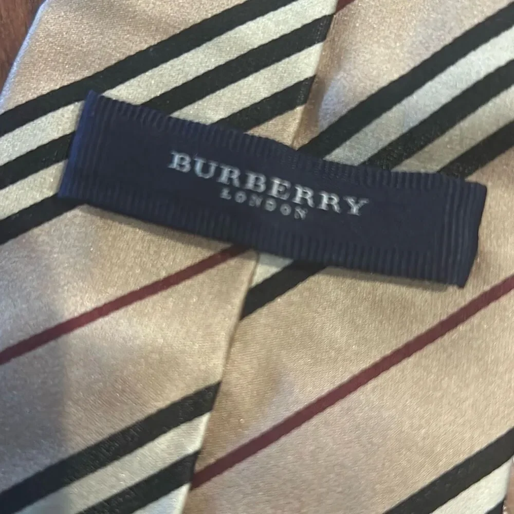 Burberry classic striped men's silk tie